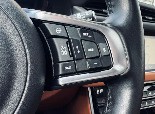Jaguar XF Sportbrake 30t Portfolio AWD