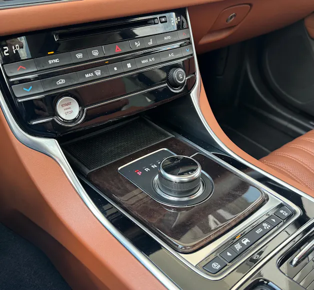 Jaguar XF Sportbrake 30t Portfolio AWD