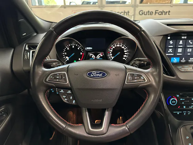 FORD Kuga 2.0 TDCi ST Line High 4WD PowerShift