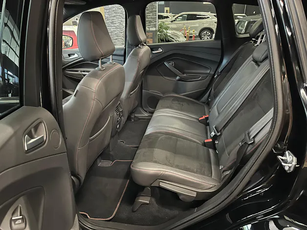 FORD Kuga 2.0 TDCi ST Line High 4WD PowerShift