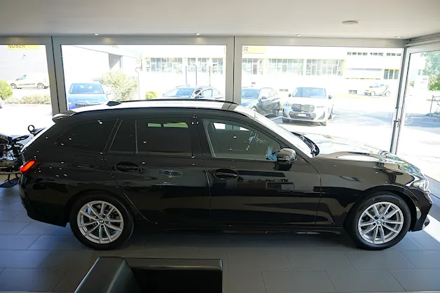 BMW 320d xDrive 48V Touring Steptronic