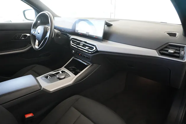 BMW 320d xDrive 48V Touring Steptronic