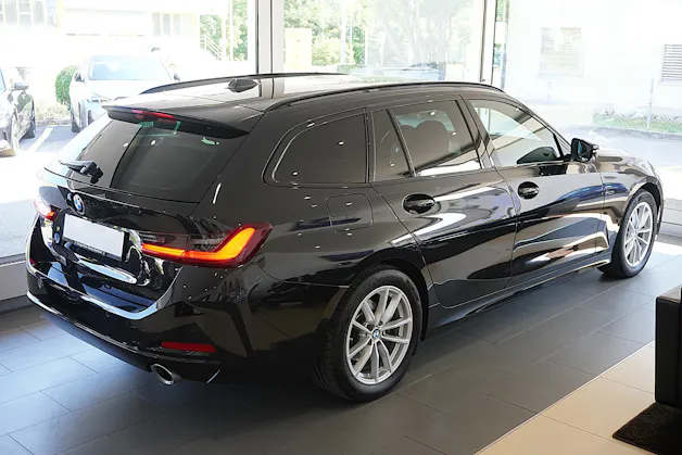 BMW 320d xDrive 48V Touring Steptronic