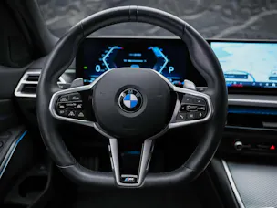 BMW 320d xDrive Steptronic M Sport Pro *Facelift 2025*Werksgarantie*20" Felgen*