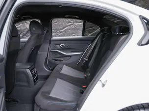 BMW 320d xDrive Steptronic M Sport Pro *Facelift 2025*Werksgarantie*20" Felgen*