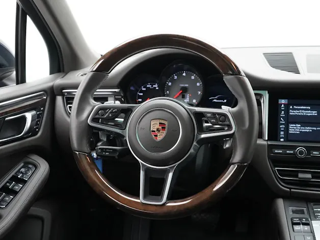 Porsche Macan S
