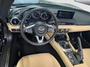 Mazda MX-5 2.0 Kazari