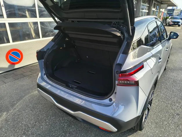 Nissan Qashqai 1.3 DIG-T Tekna+ 4x4