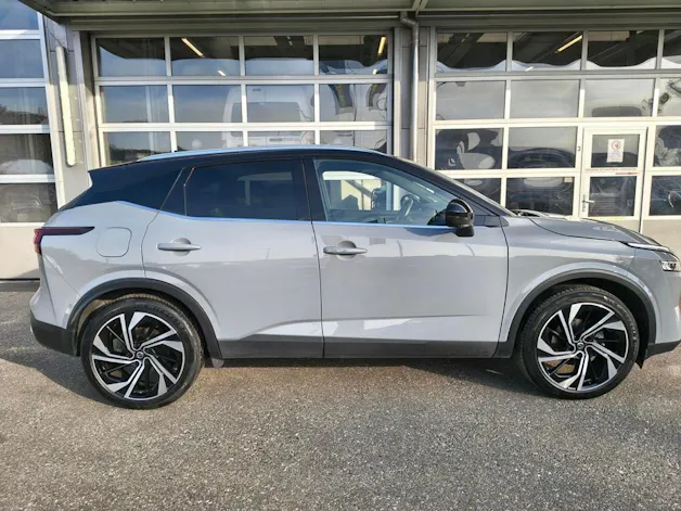 Nissan Qashqai 1.3 DIG-T Tekna+ 4x4