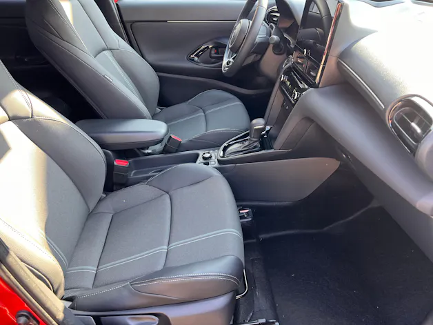 Toyota Yaris Cross 1.5 VVT-i HSD Premium AWD-i