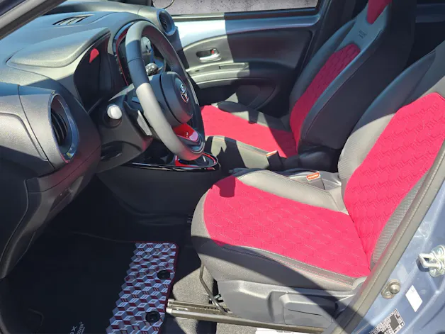 Toyota Aygo X 1.0 VVT-i Undercover