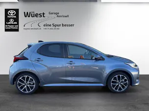 Toyota Yaris 1.5 VVT-i HSD Trend