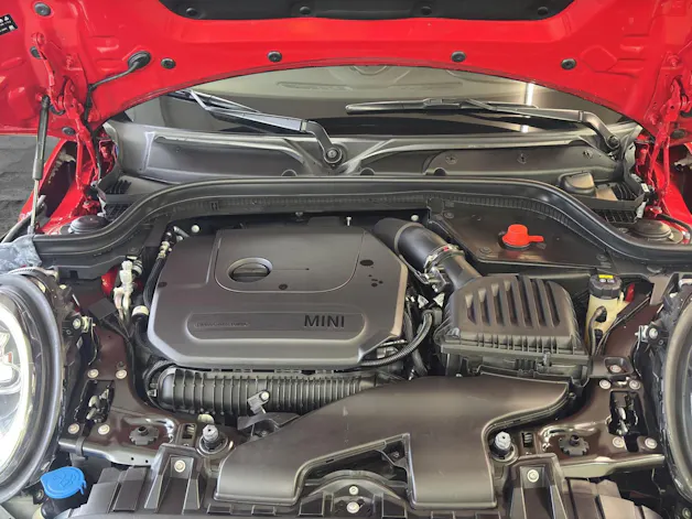 Mini Cabrio F57 2.0i John Cooper Works SAG