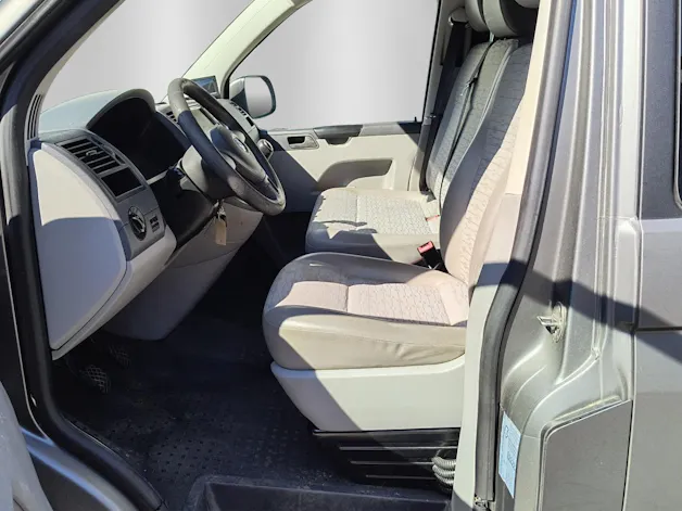 VW T5 Camper 3000 2.0 TDI 140 4m
