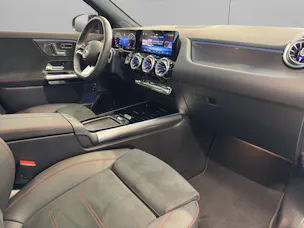 MERCEDES-BENZ GLA-Klasse H247 GLA 250 AMG Line 4matic