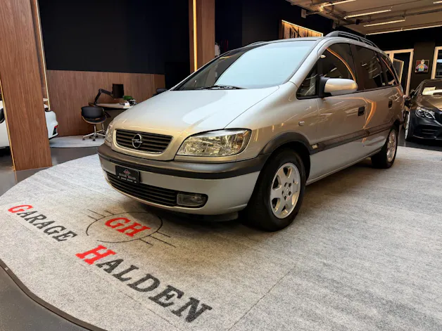 Opel Zafira 1.8i 16V Comfort