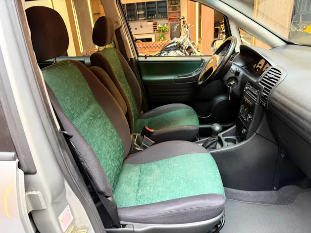 Opel Zafira 1.8i 16V Comfort