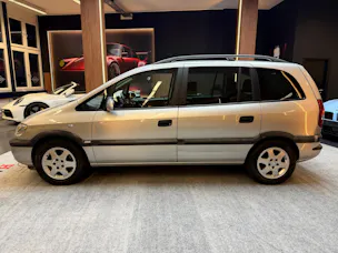Opel Zafira 1.8i 16V Comfort