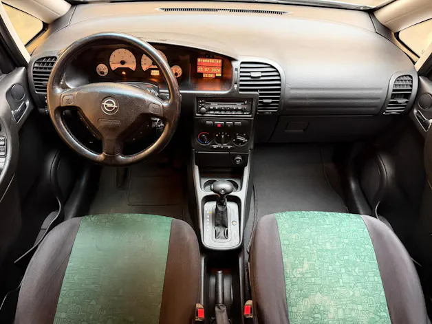Opel Zafira 1.8i 16V Comfort
