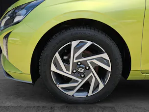HYUNDAI i20 1.0 T-GDi Amplia