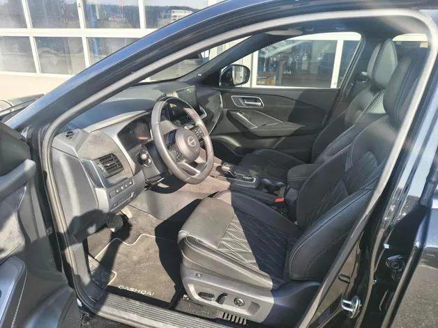 Nissan Qashqai 1.3 DIG-T Tekna+ 4x4