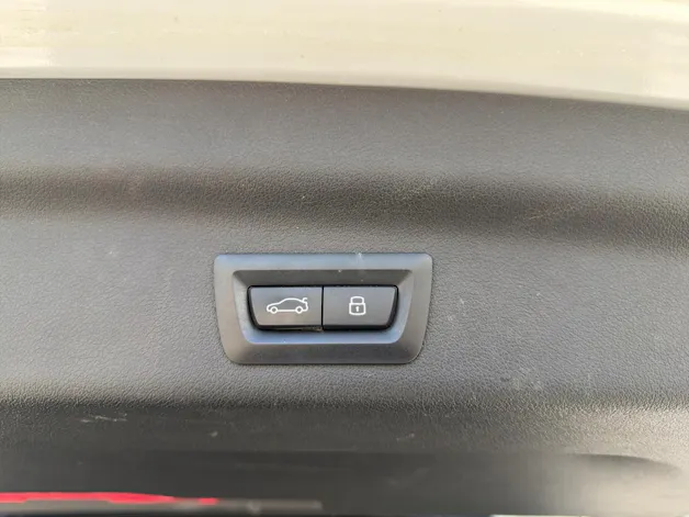 BMW iX1 xDrive 30 X-Line (CH) 🔋