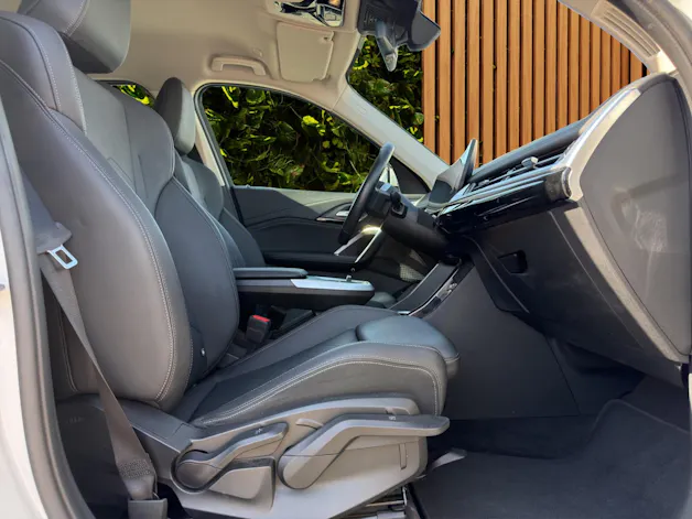 BMW iX1 xDrive 30 X-Line (CH) 🔋