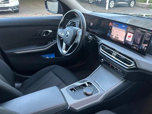 BMW 320d xDrive Touring