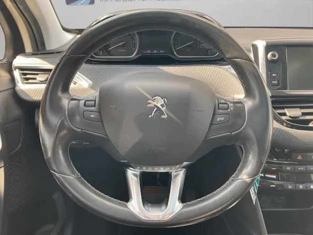 Peugeot 2008 1.6 VTi Allure