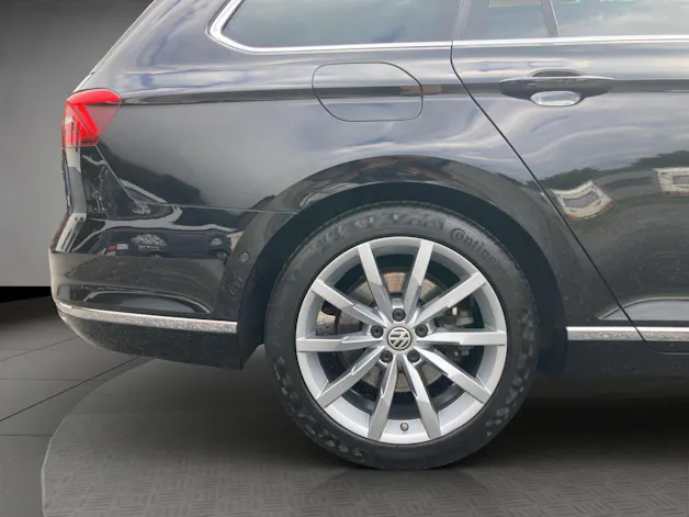 VW Passat Variant 2.0 TDI 240 SCR Highl. DSG 4m