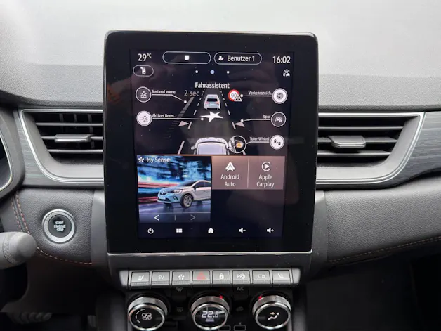 Renault Captur E-Tech Plug-in Hybrid Initiale Paris