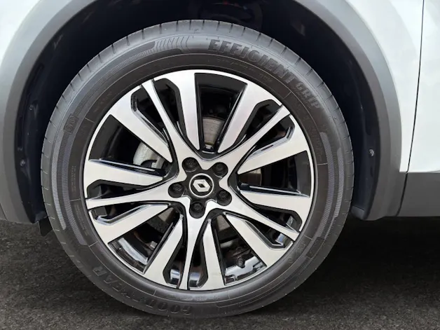 Renault Captur E-Tech Plug-in Hybrid Initiale Paris