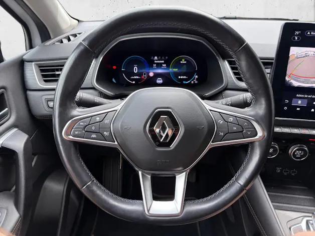 Renault Captur E-Tech Plug-in Hybrid Initiale Paris