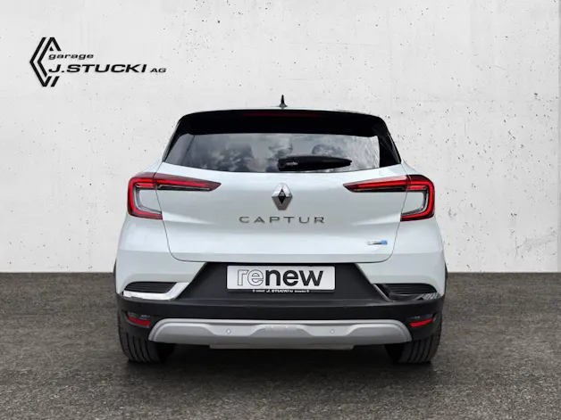 Renault Captur E-Tech Plug-in Hybrid Initiale Paris