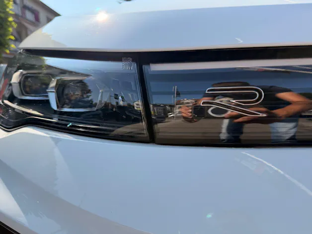 VW Tiguan 2.0 TDI DSG 4MOTION R-LINE *** PANORAMAGLASDACH & 360 GRAD KAMERA ***
