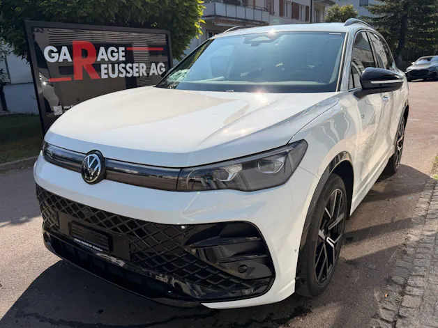 VW Tiguan 2.0 TDI DSG 4MOTION R-LINE *** PANORAMAGLASDACH & 360 GRAD KAMERA ***