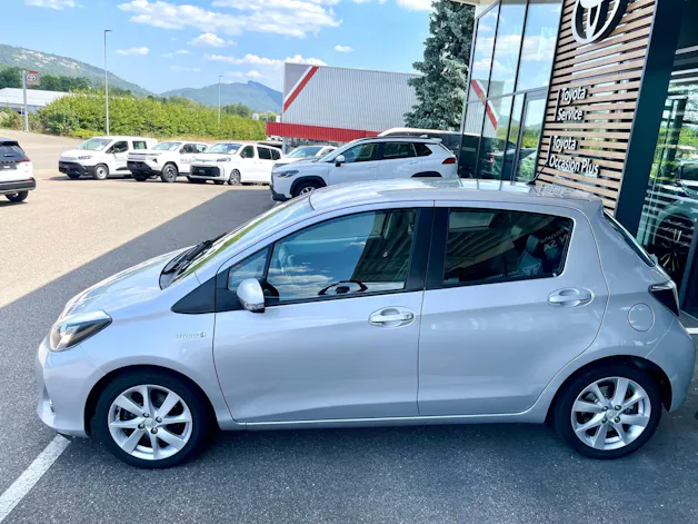 Toyota Yaris 1.5 VVT-i Hybrid Sol Premium CVT