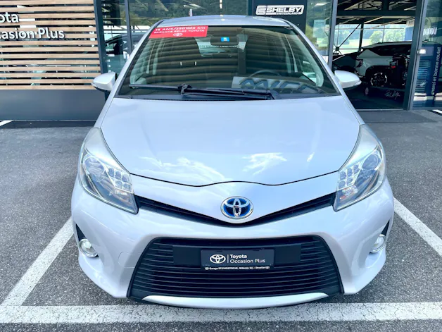 Toyota Yaris 1.5 VVT-i Hybrid Sol Premium CVT