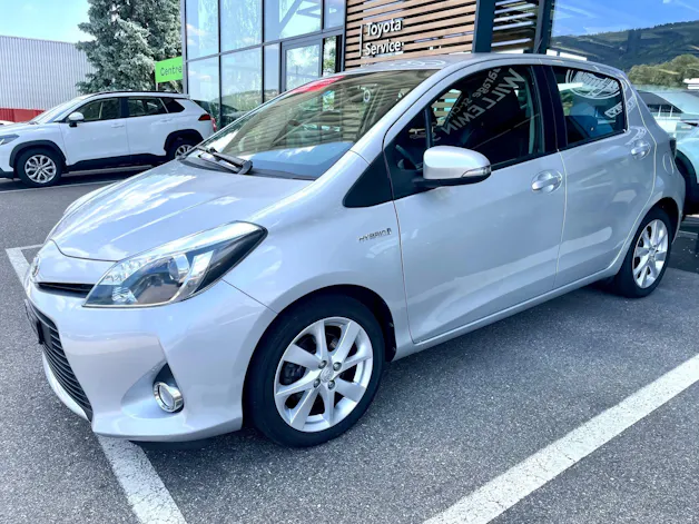 Toyota Yaris 1.5 VVT-i Hybrid Sol Premium CVT