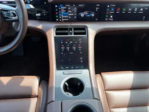 PORSCHE Taycan 4S