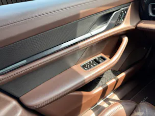PORSCHE Taycan 4S