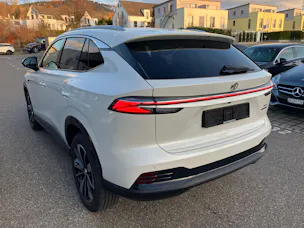 MG HS 1.5 T Hybrid+ Luxury
