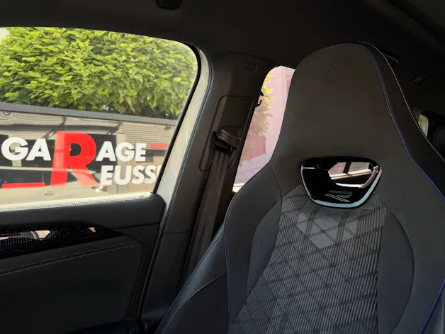 VW Tayron 2.0 TDI 193 PS 4Motion R-LINE *** BLACK STYLE PAKET & 360 GRAD KAMERA