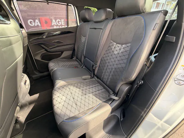 VW Tayron 2.0 TDI 193 PS 4Motion R-LINE *** BLACK STYLE PAKET & 360 GRAD KAMERA