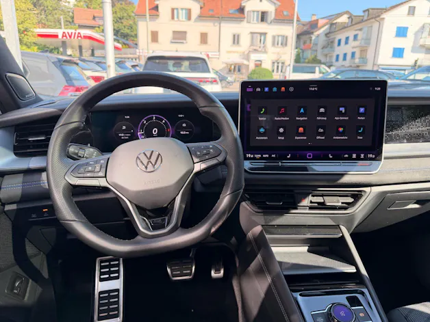 VW Tayron 2.0 TDI 193 PS 4Motion R-LINE *** BLACK STYLE PAKET & 360 GRAD KAMERA