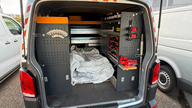 VW T6.1 2.0 TDI EINBAU-SCHRÄNKE!!!