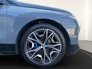 BMW iX xDrive50