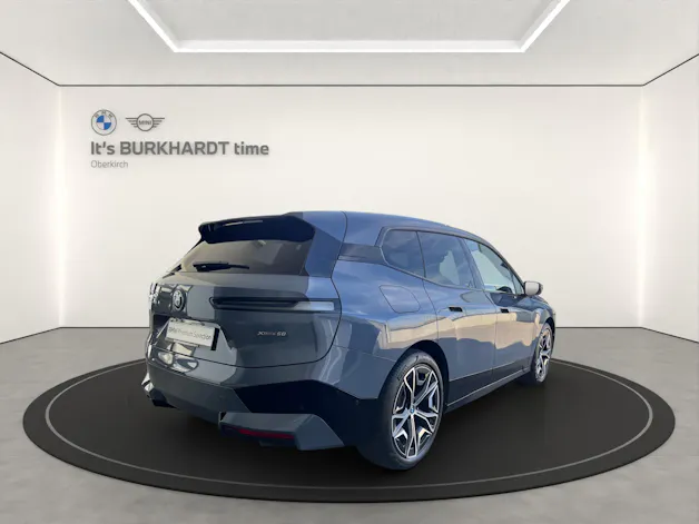 BMW iX xDrive50