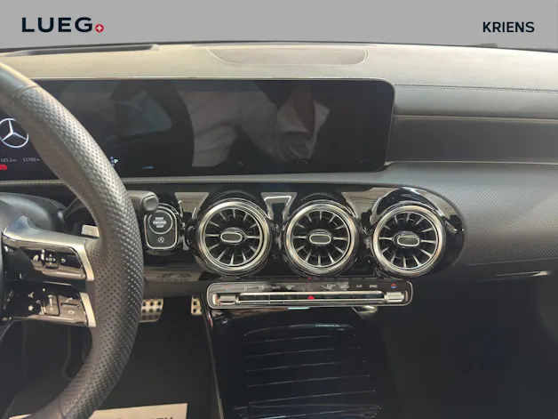 Mercedes-Benz CLA 200 - AMG / 360 Grad Kamera / Soundsystem / Multibeam LED