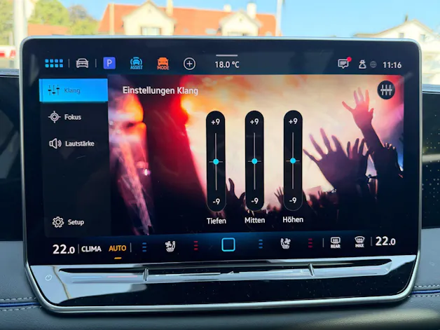 VW Tiguan 2.0 TDI DSG 4MOTION R-LINE *** PANORAMAGLASDACH & 360 GRAD KAMERA ***